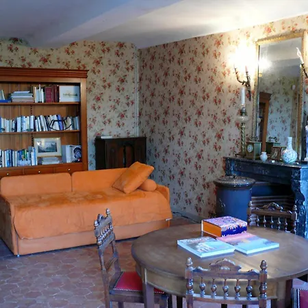 Manoir De Pincelu La Courbe